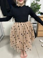 ⁦فستان الاميرات ذهبي⁩ - الصورة ⁦4⁩