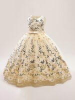 ⁦فستان اصفر بنقشة زهور⁩ - الصورة ⁦4⁩