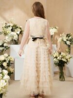 ⁦فستان بتصميم راقي لون بيج⁩ - الصورة ⁦2⁩