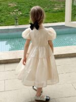 ⁦فستان كاجوال بيج للصغيرات⁩ - الصورة ⁦3⁩