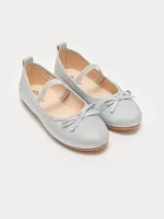 حذاء فلات فضي