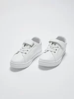 ⁦حذاء رياضي بناتي ابيض 2⁩ - الصورة ⁦4⁩