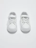 ⁦حذاء رياضي بناتي ابيض 2⁩ - الصورة ⁦2⁩