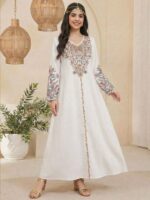 كلابية قرقيعان باللون الابيض