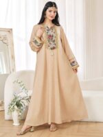 دراعة طويلة مطرز بلون بيجي